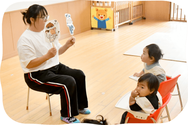 あすなろこども園の保育士の写真